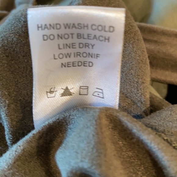 NWOT Altar’d State Green Crochet Flower Romper - Picture 10 of 10